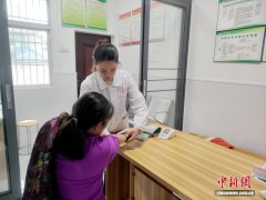 （全国两会）“扎在乡村